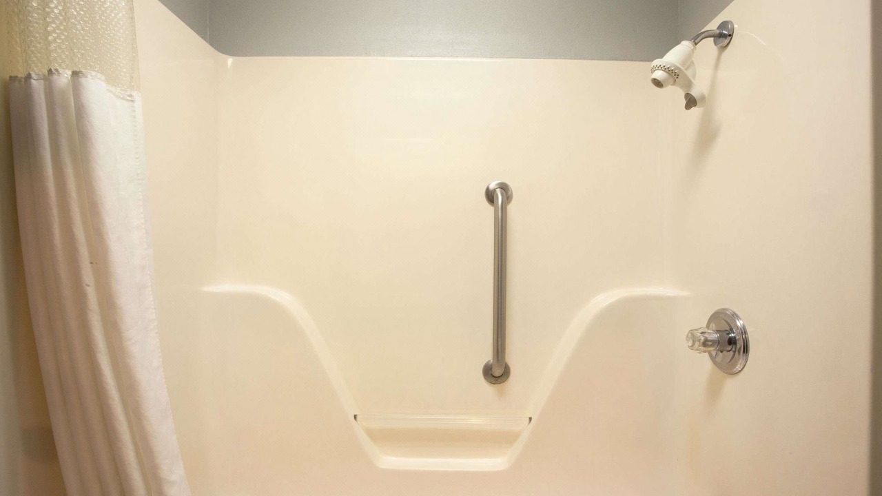 Photo of Bathroom in Pearl