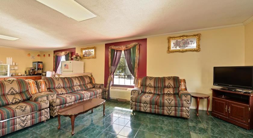 Photo of Livingroom in Greater Belhaven