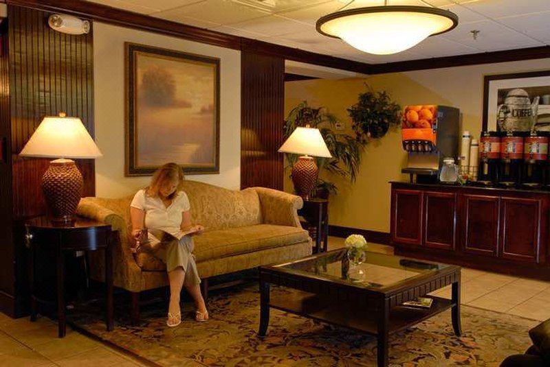 Photo of Livingroom in Highlands - Perkins