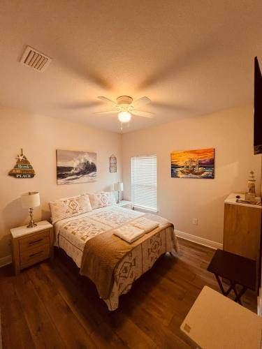 Photo of Bedroom in Upper Grand Lagoon