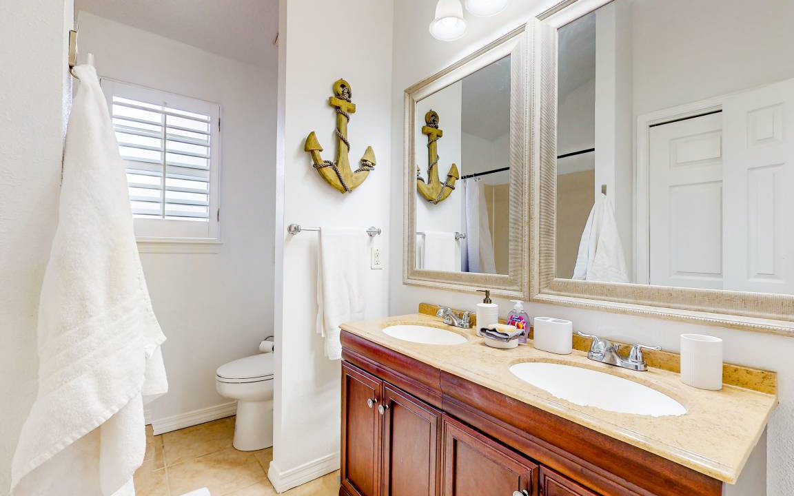Photo of Bathroom in Niceville