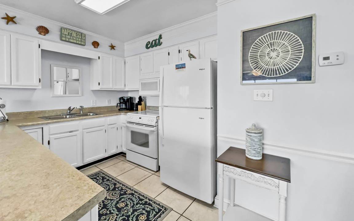 Photo of Kitchen in Laguna Beach