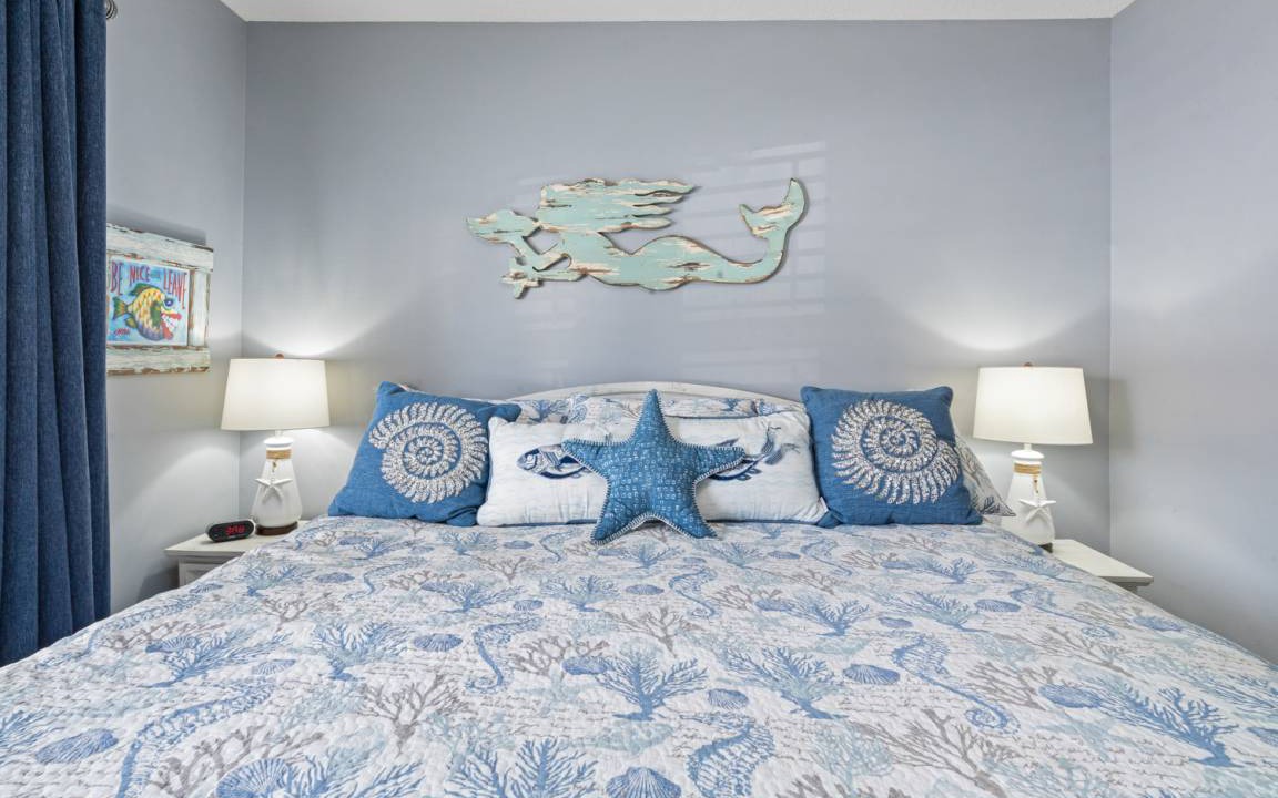 Photo of Bedroom in Holiday Isle
