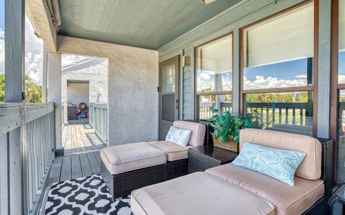 Photo of Patio Balcony in El Centro Beach