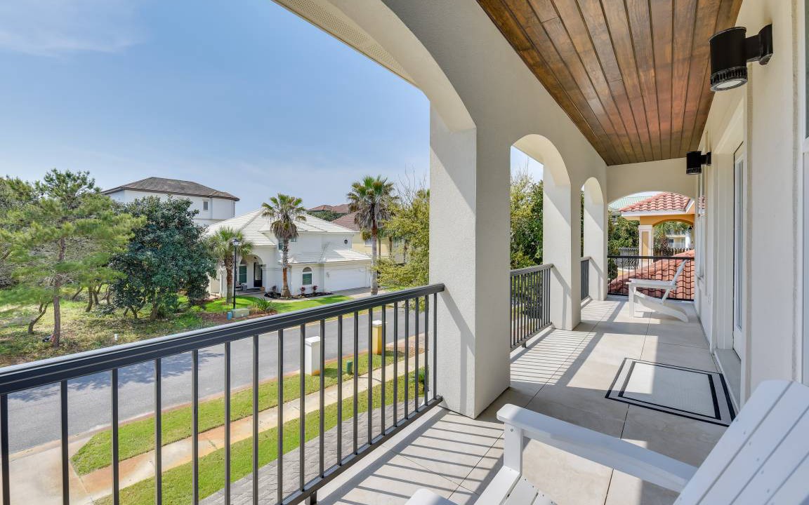 Photo of Others in Avalon Beach Estates