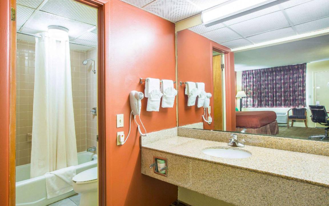 Photo of Bathroom in Bonifay