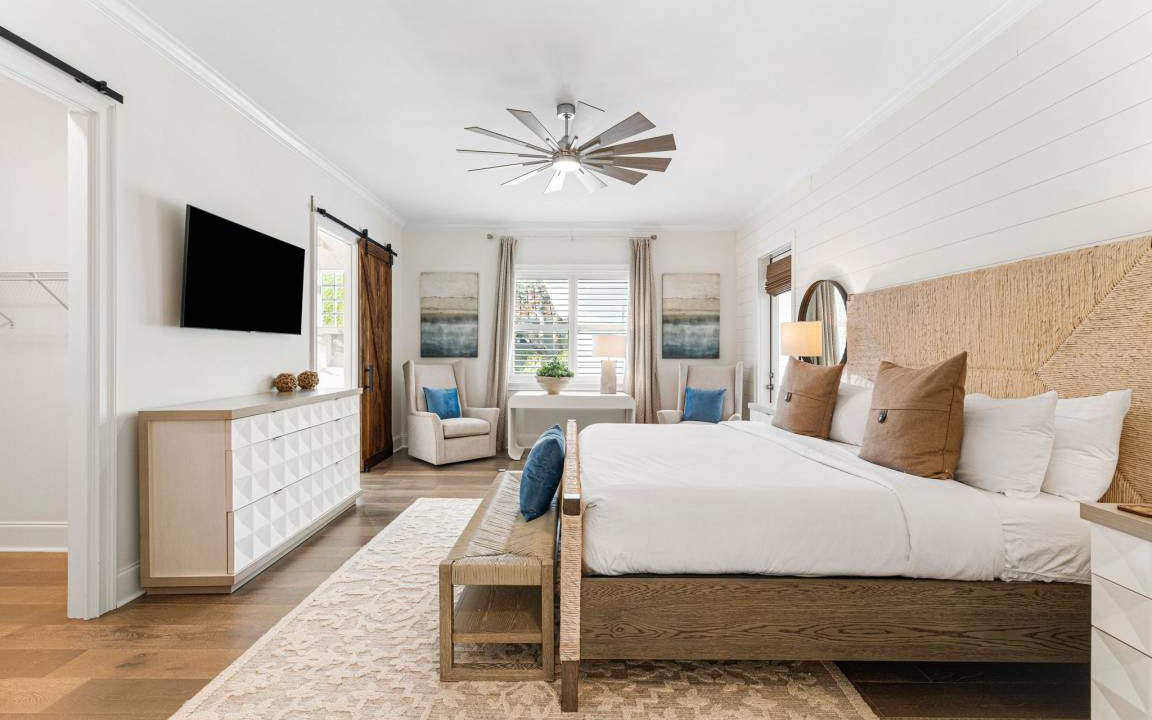 Photo of Bedroom in White's Gulfview