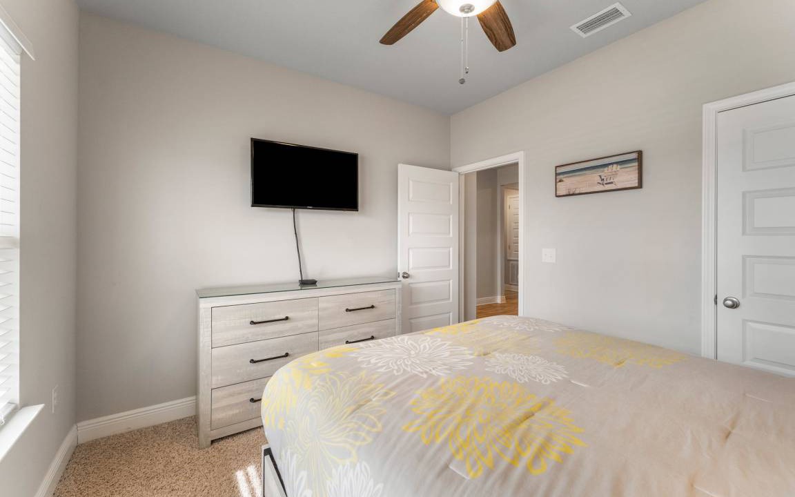 Photo of Bedroom in Upper Grand Lagoon