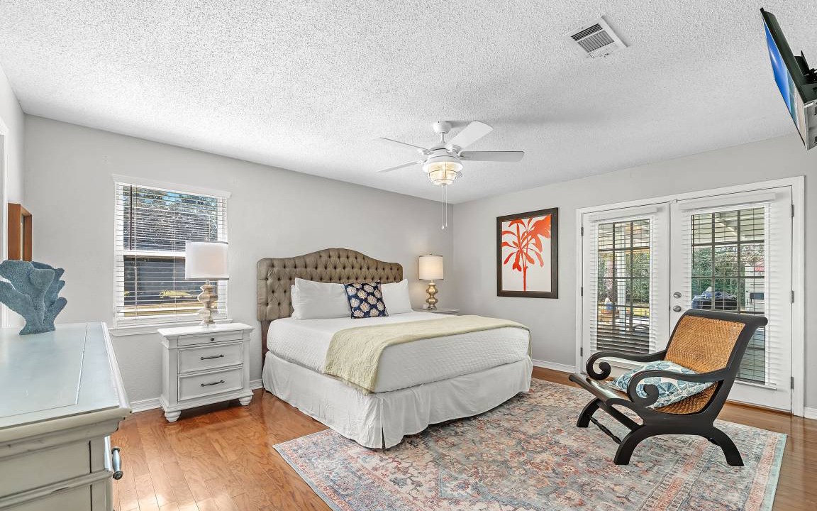 Photo of Livingroom in Gulf Breeze