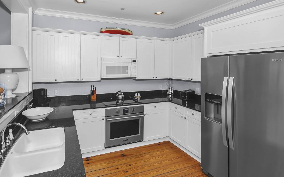 Photo of Kitchen in Beach District