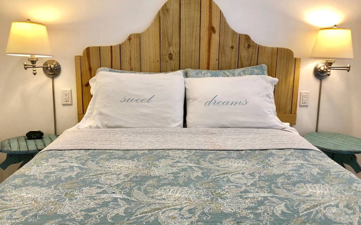 Photo of Bedroom in Laguna Beach Estates