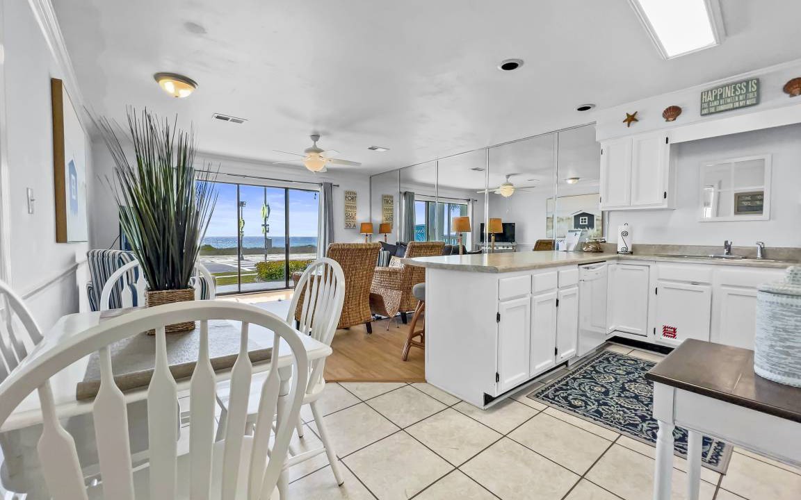 Photo of Kitchen in Laguna Beach