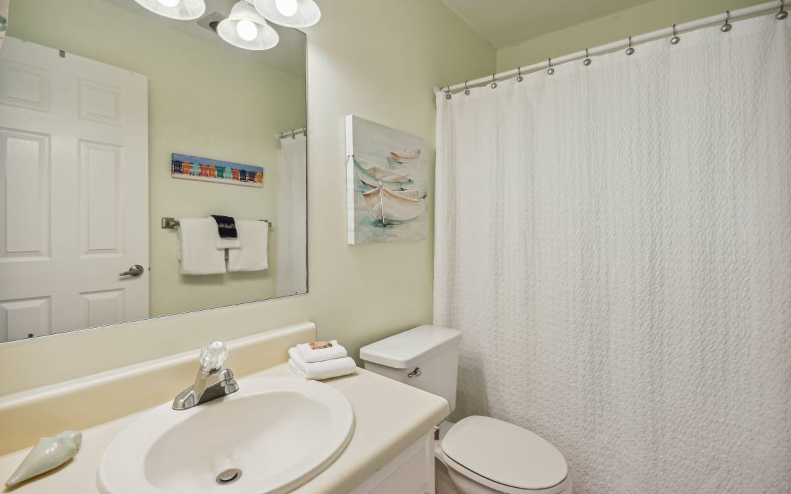 Photo of Bathroom in Holiday Isle