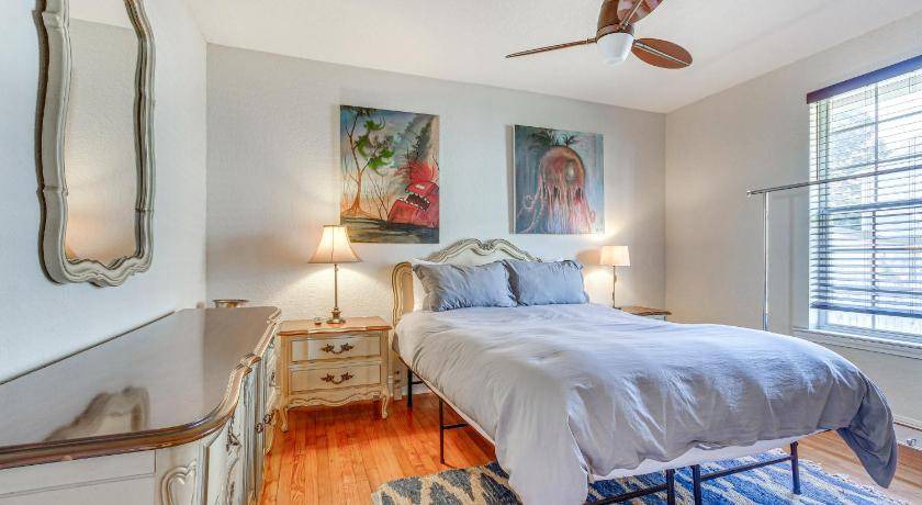 Photo of Bedroom in East Hill