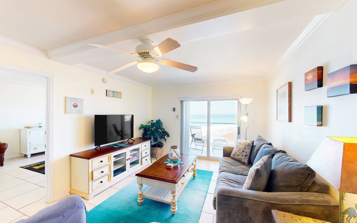 Photo of Livingroom in Pensacola Beach