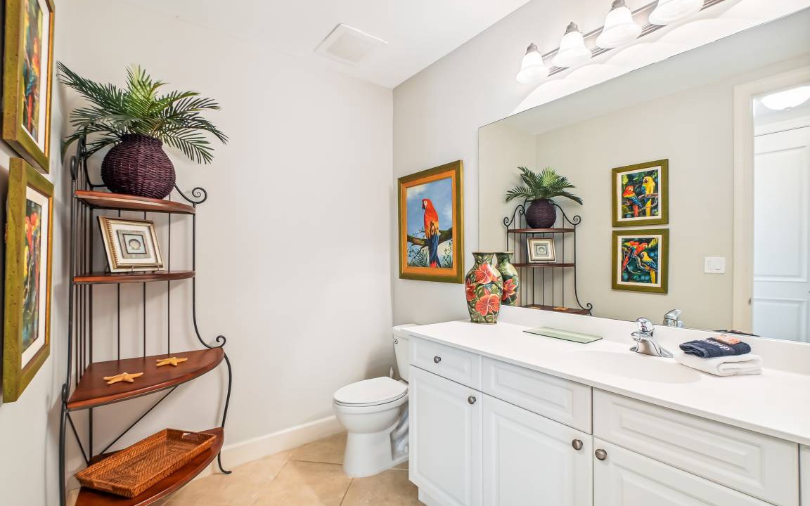 Photo of Bathroom in Holiday Isle
