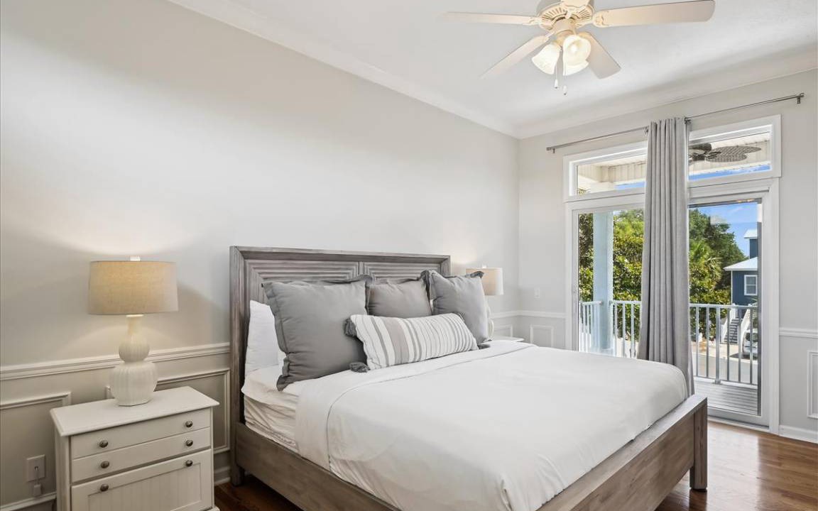Photo of Bedroom in White's Gulfview