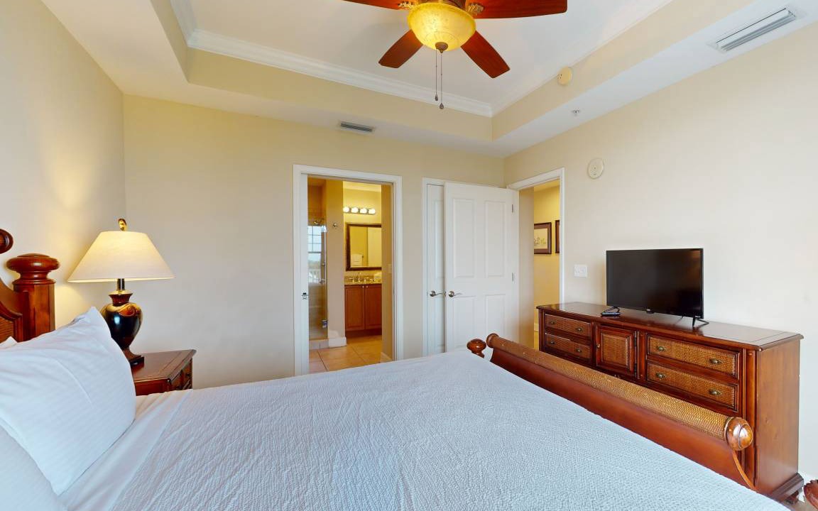 Photo of Bedroom in Upper Grand Lagoon