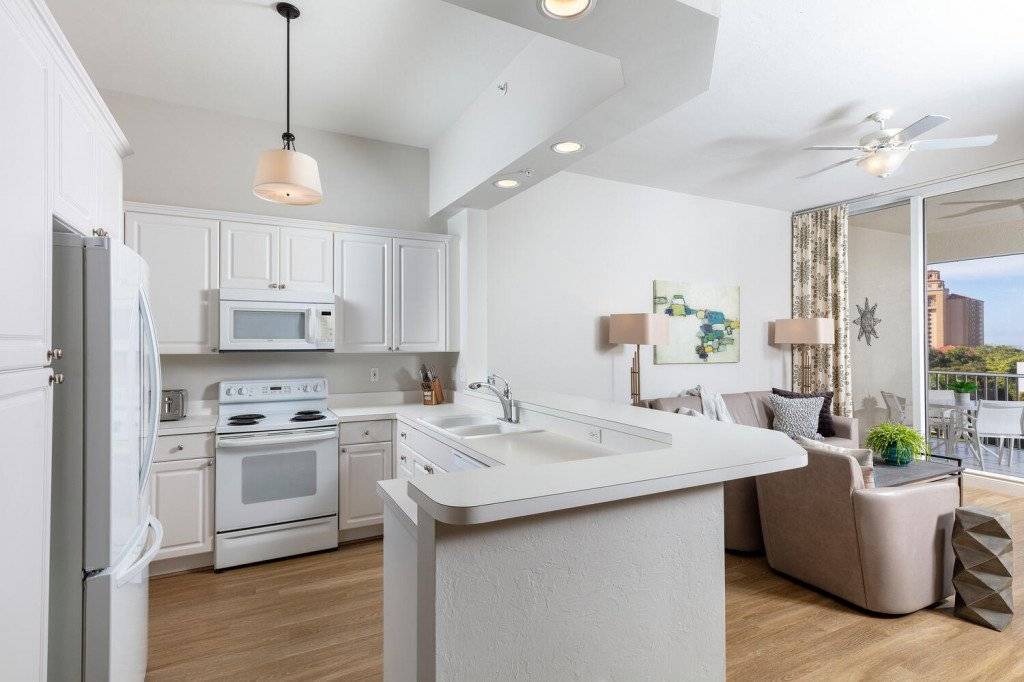 Photo of Kitchen in Vanderbilt Beach
