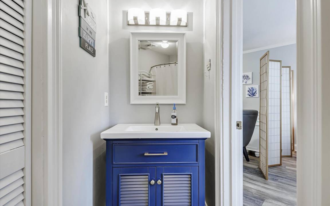 Photo of Bathroom in Holiday Beach