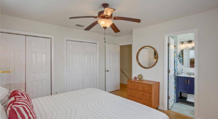 Photo of Bedroom in Silver Sands