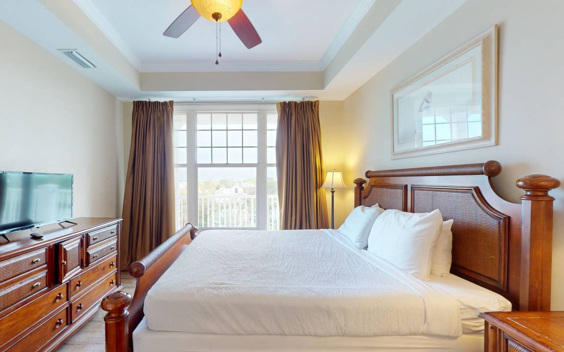 Photo of Bedroom in Upper Grand Lagoon