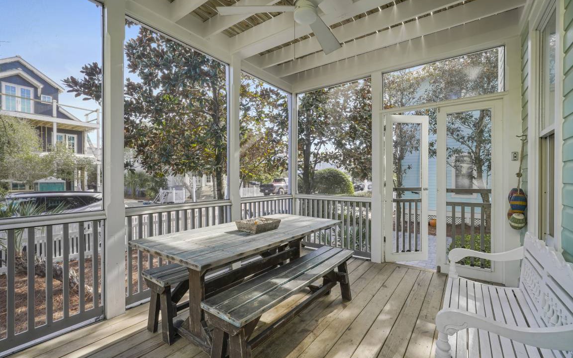 Photo of Patio Balcony in Seaside