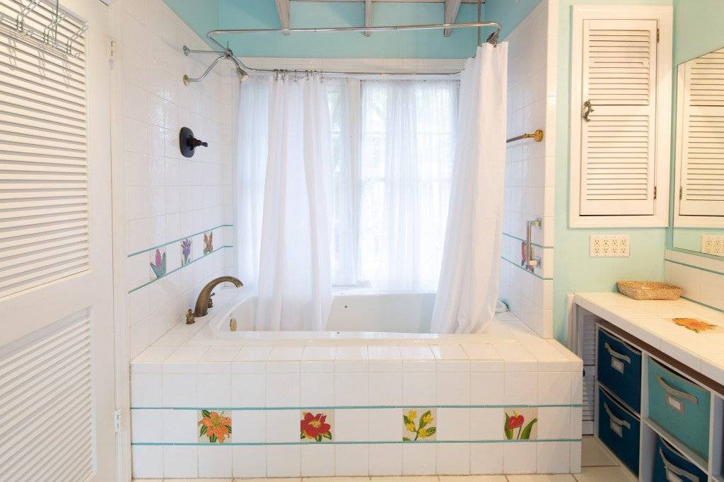 Photo of Bathroom in Key West Historic District