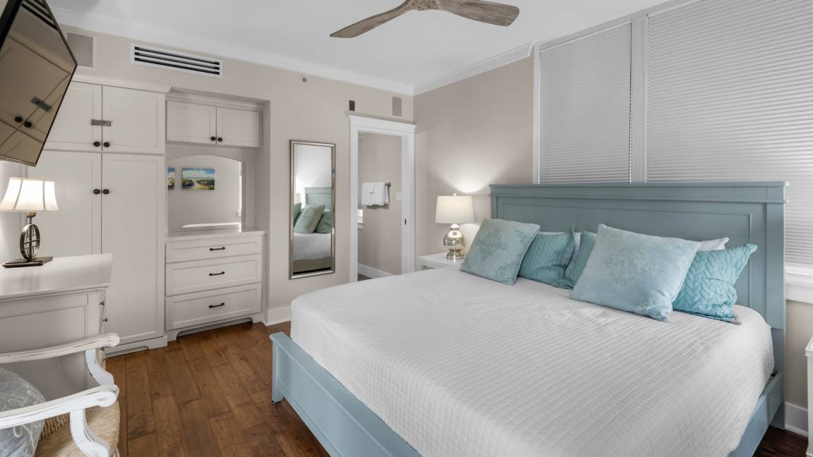 Photo of Bedroom in Gulf Place