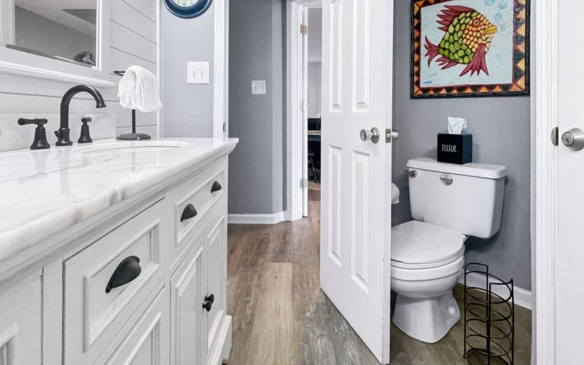 Photo of Bathroom in Holiday Isle