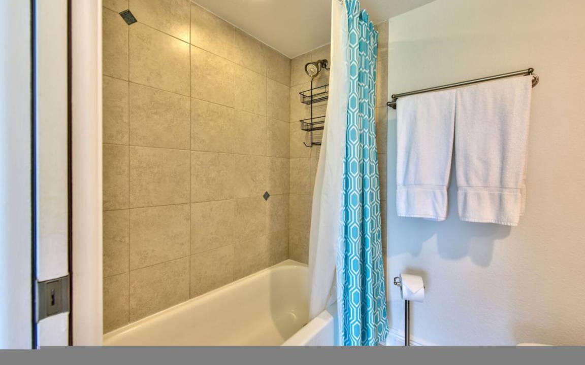 Photo of Bathroom in Lely Golf Estates