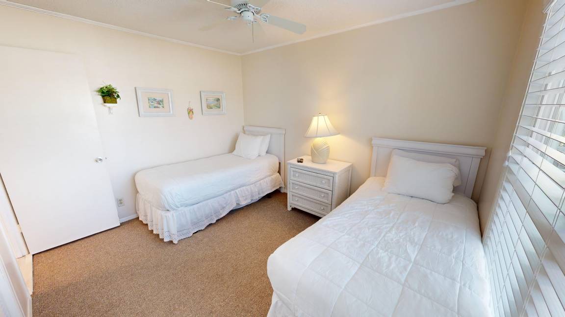Photo of Bedroom in Holiday Isle