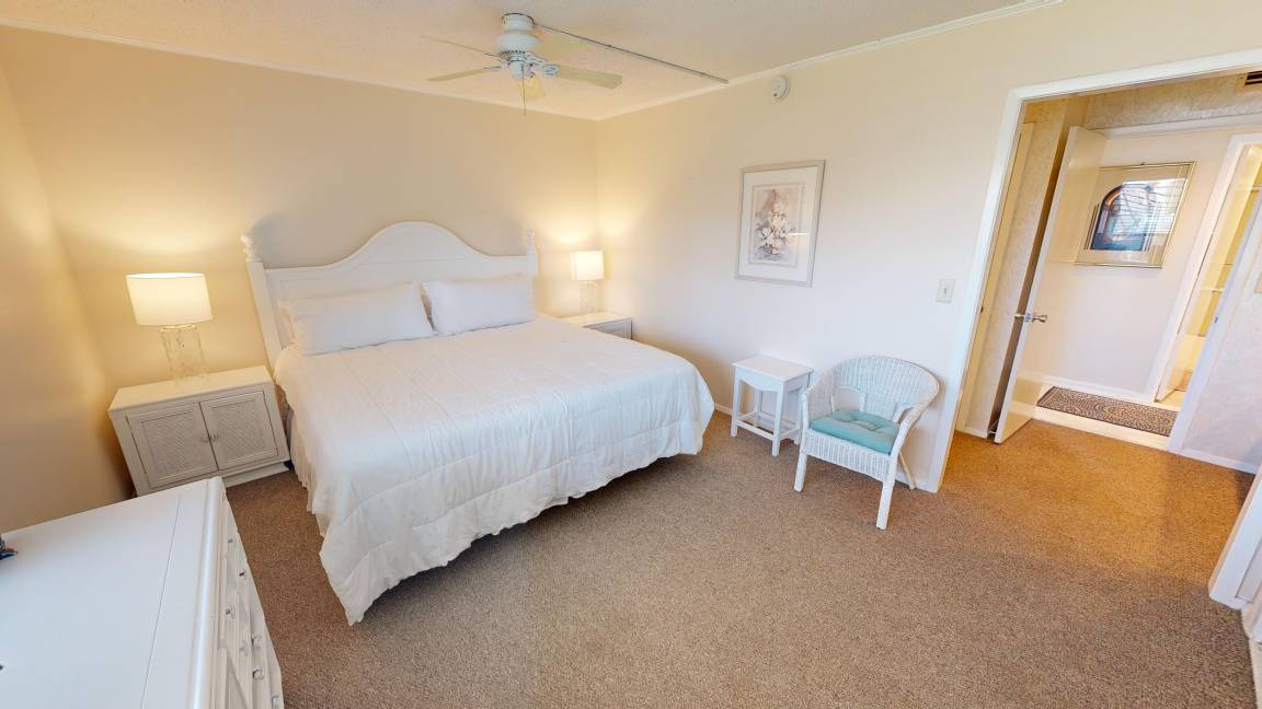 Photo of Bedroom in Holiday Isle