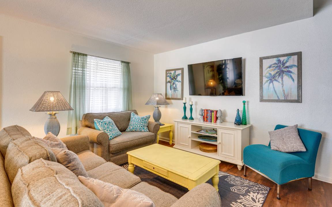 Photo of Livingroom in Inlet Beach Heights