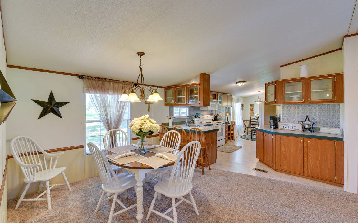Photo of Livingroom in Washington County