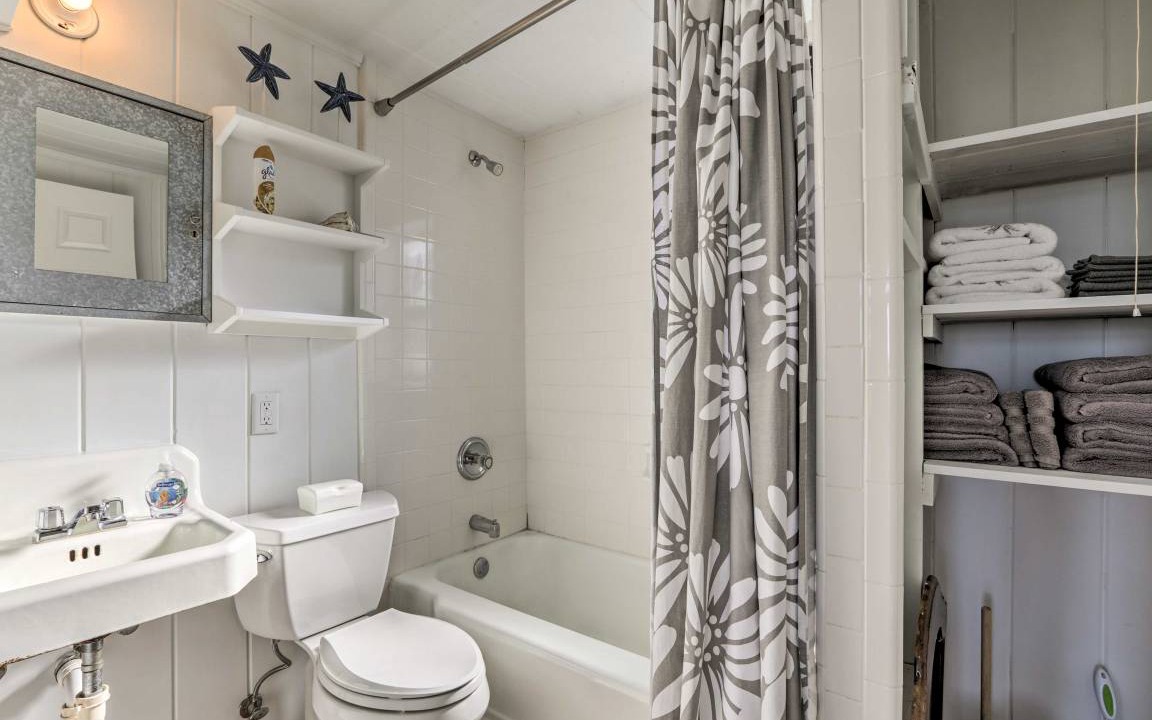 Photo of Bathroom in Crawfordville