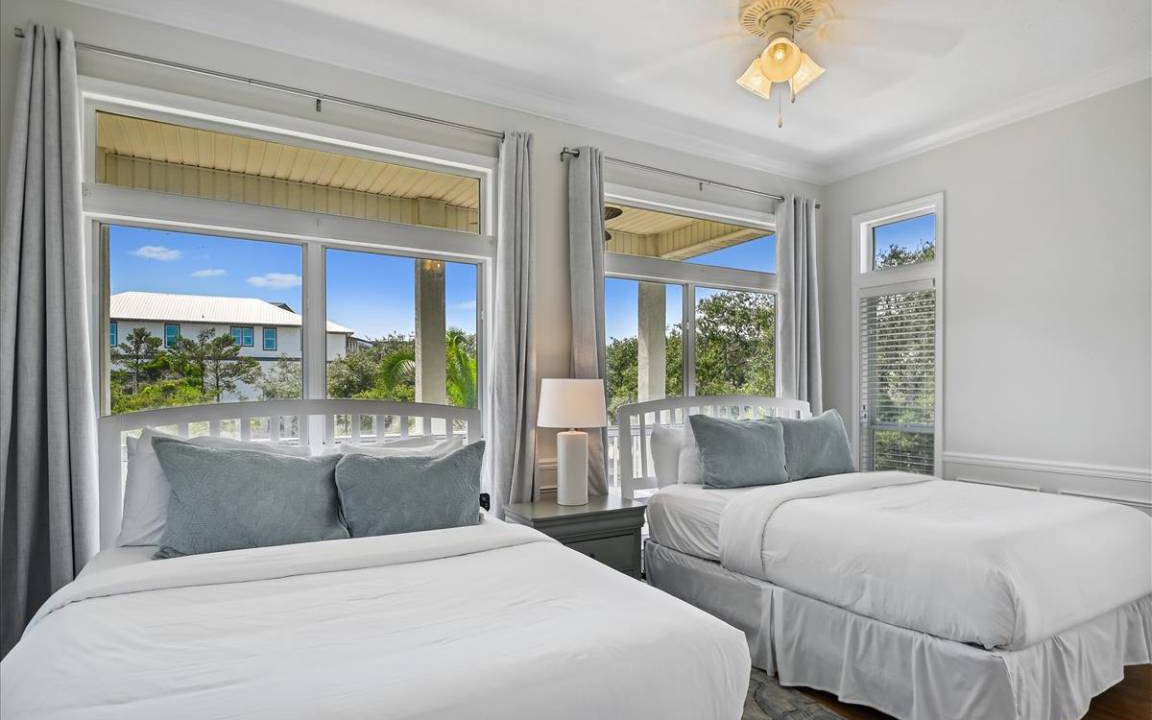 Photo of Bedroom in White's Gulfview