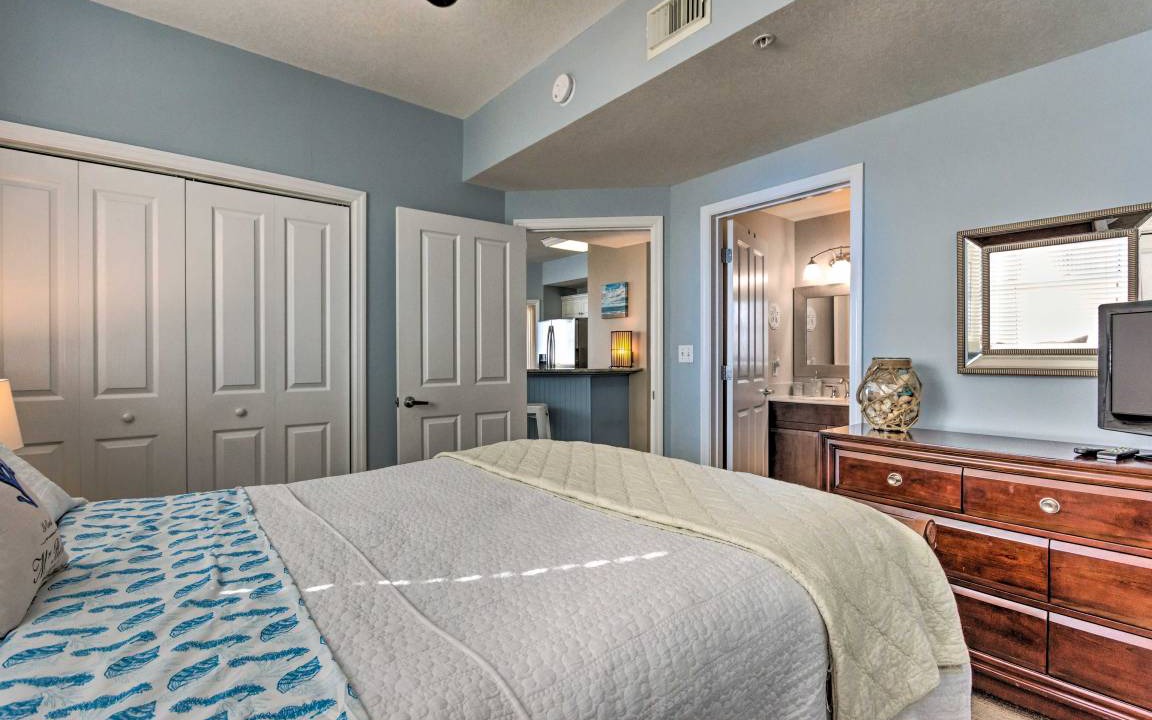 Photo of Bedroom in Miramar Beach