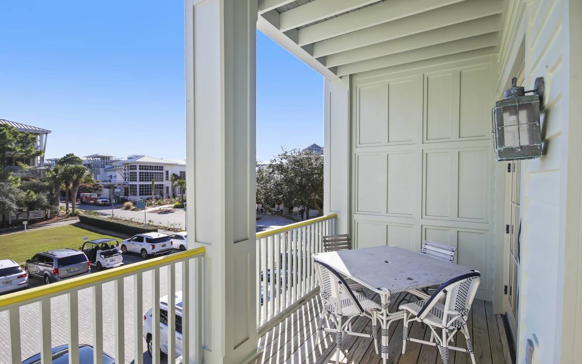 Photo of Patio Balcony in Beach District