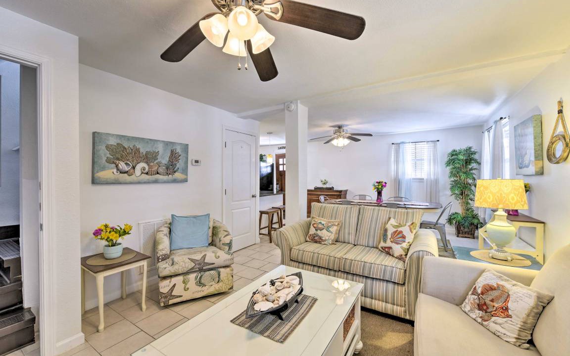 Photo of Livingroom in Inlet Beach Heights
