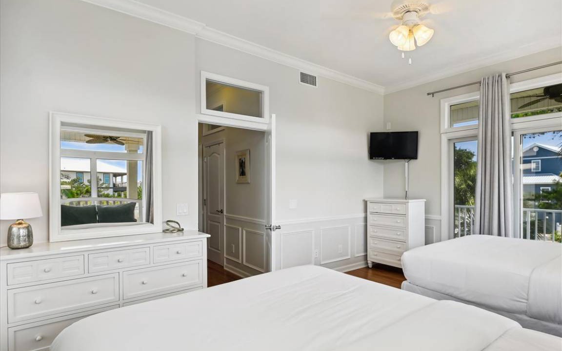 Photo of Others in White's Gulfview