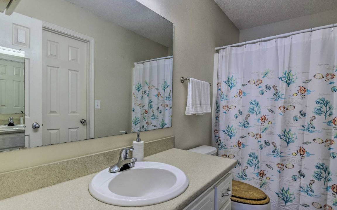 Photo of Bathroom in North Northwest Pensacola