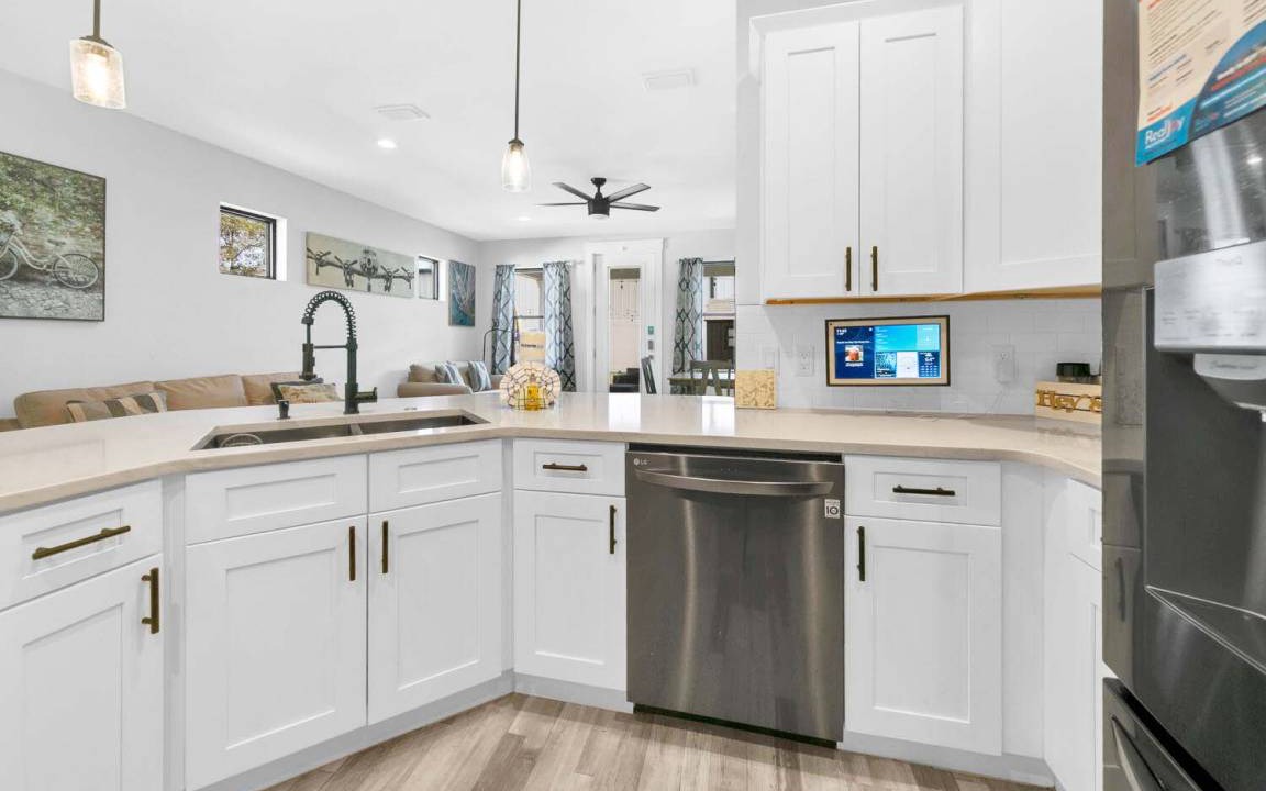 Photo of Kitchen in Bahama Beach