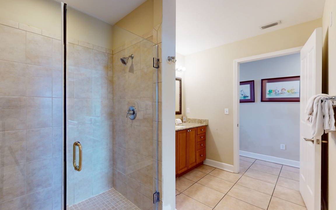 Photo of Bathroom in Upper Grand Lagoon