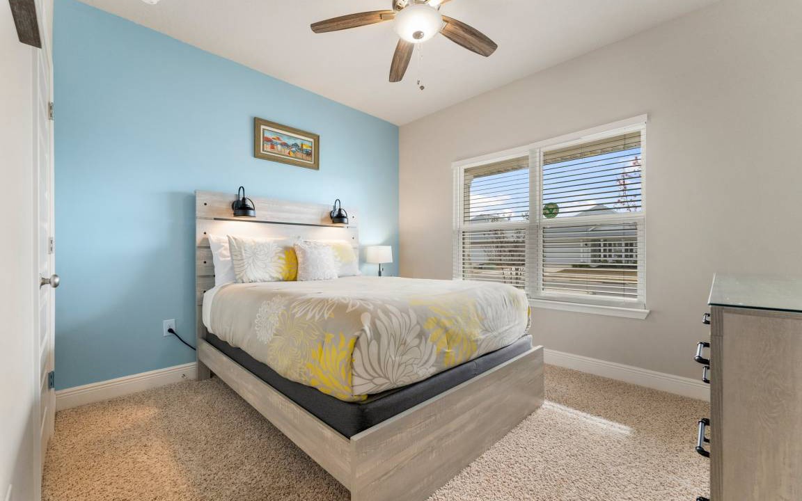 Photo of Bedroom in Upper Grand Lagoon