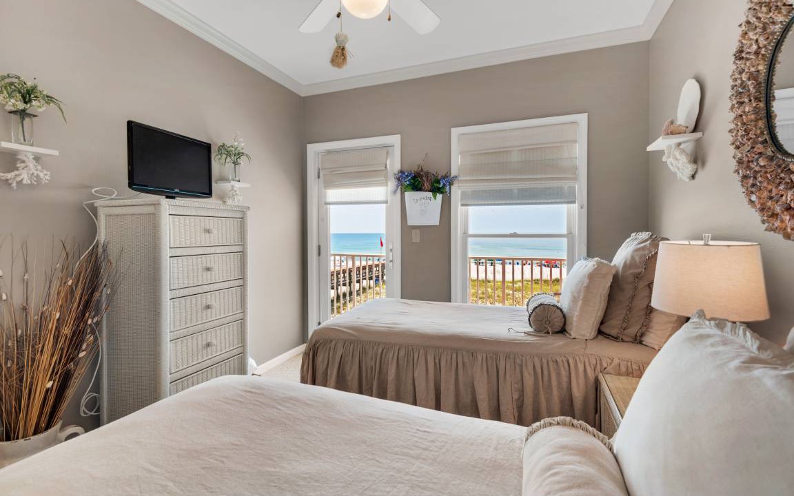 Photo of Bedroom in Navarre Beach