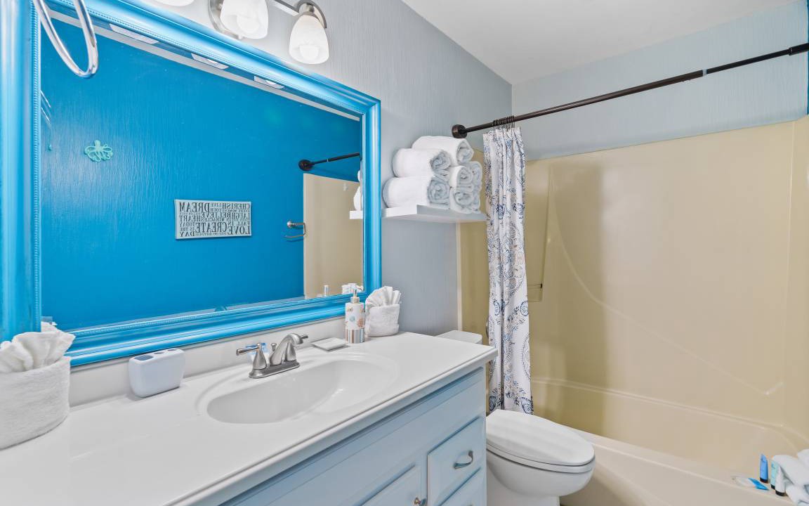 Photo of Bathroom in El Centro Beach