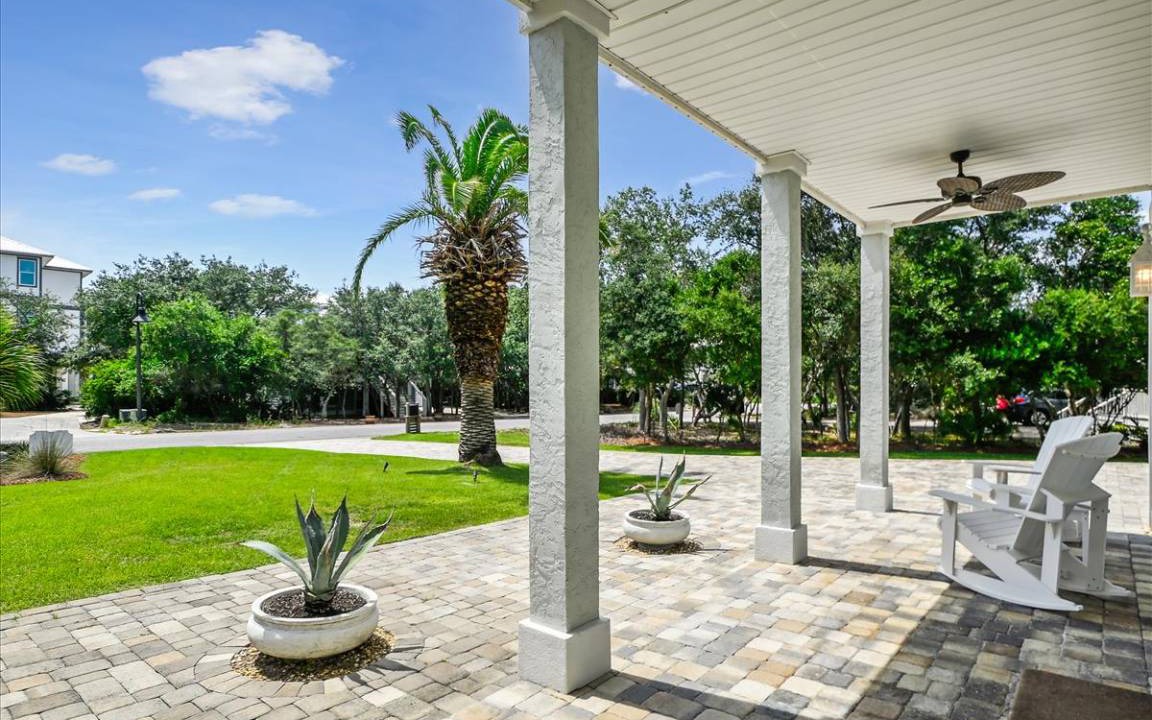 Photo of Patio Balcony in White's Gulfview