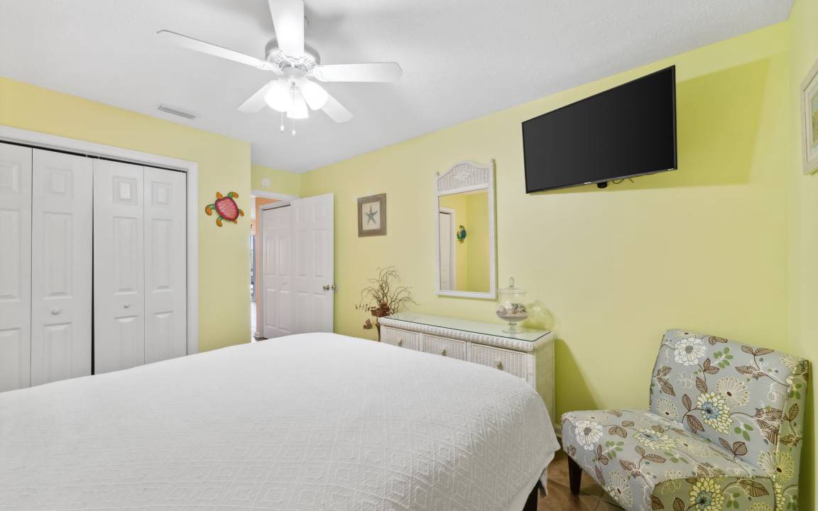 Photo of Bedroom in Bahama Beach