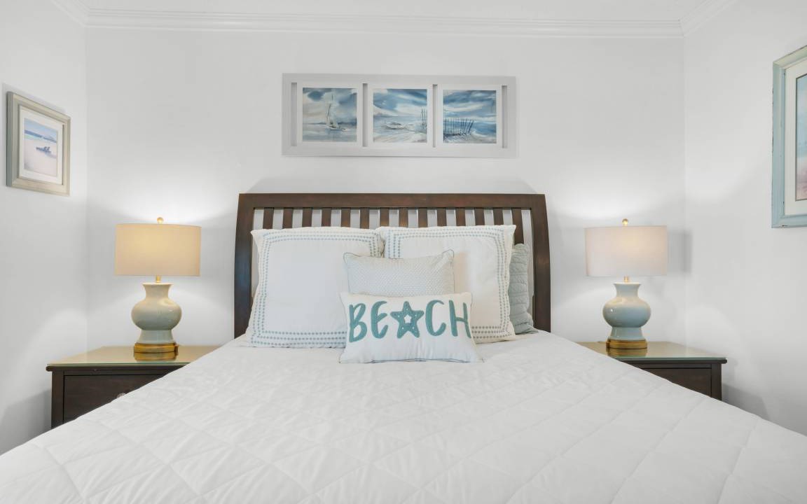 Photo of Bedroom in Miramar Beach